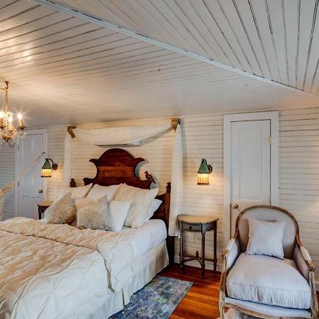 Fairytale Loft Suite 1 Bed, 1 Bath Luxury Apartment In Downtown Belmont Шарлотсвил Екстериор снимка